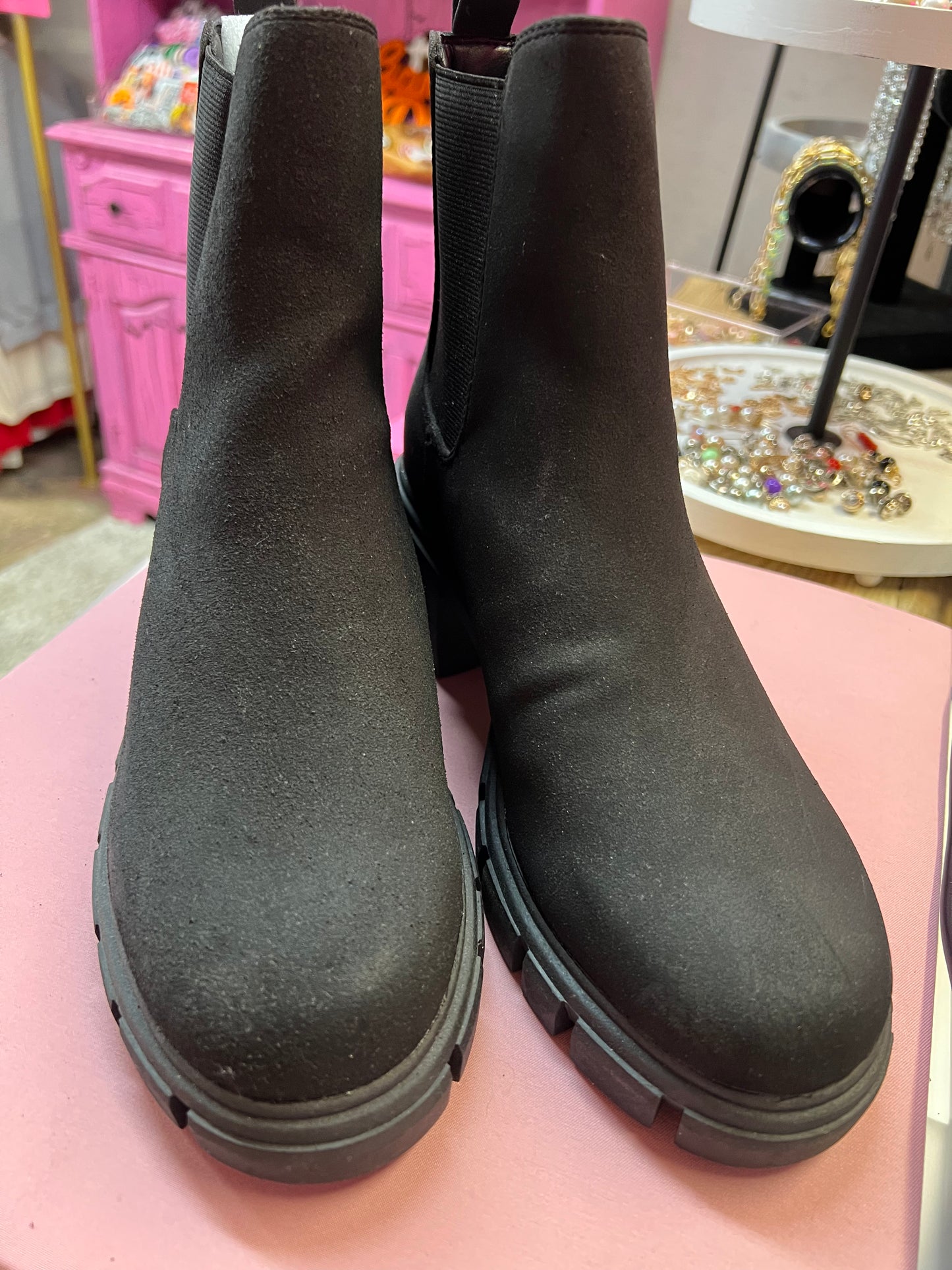 MM Black Boots