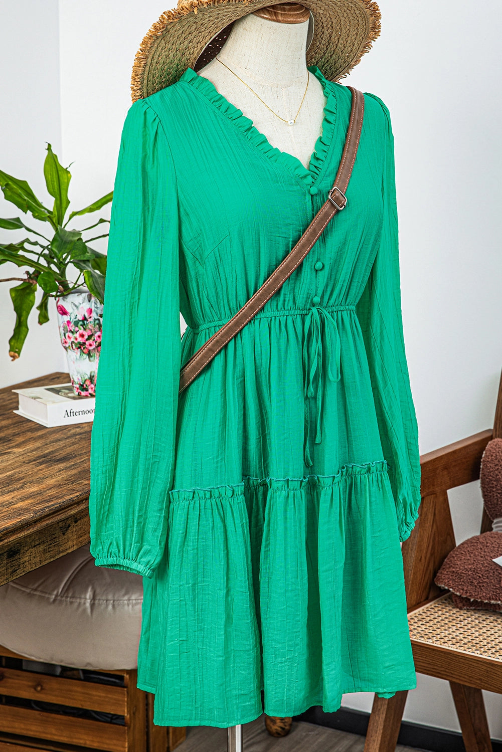 Frillu V-neck Puff Sleeve Dress