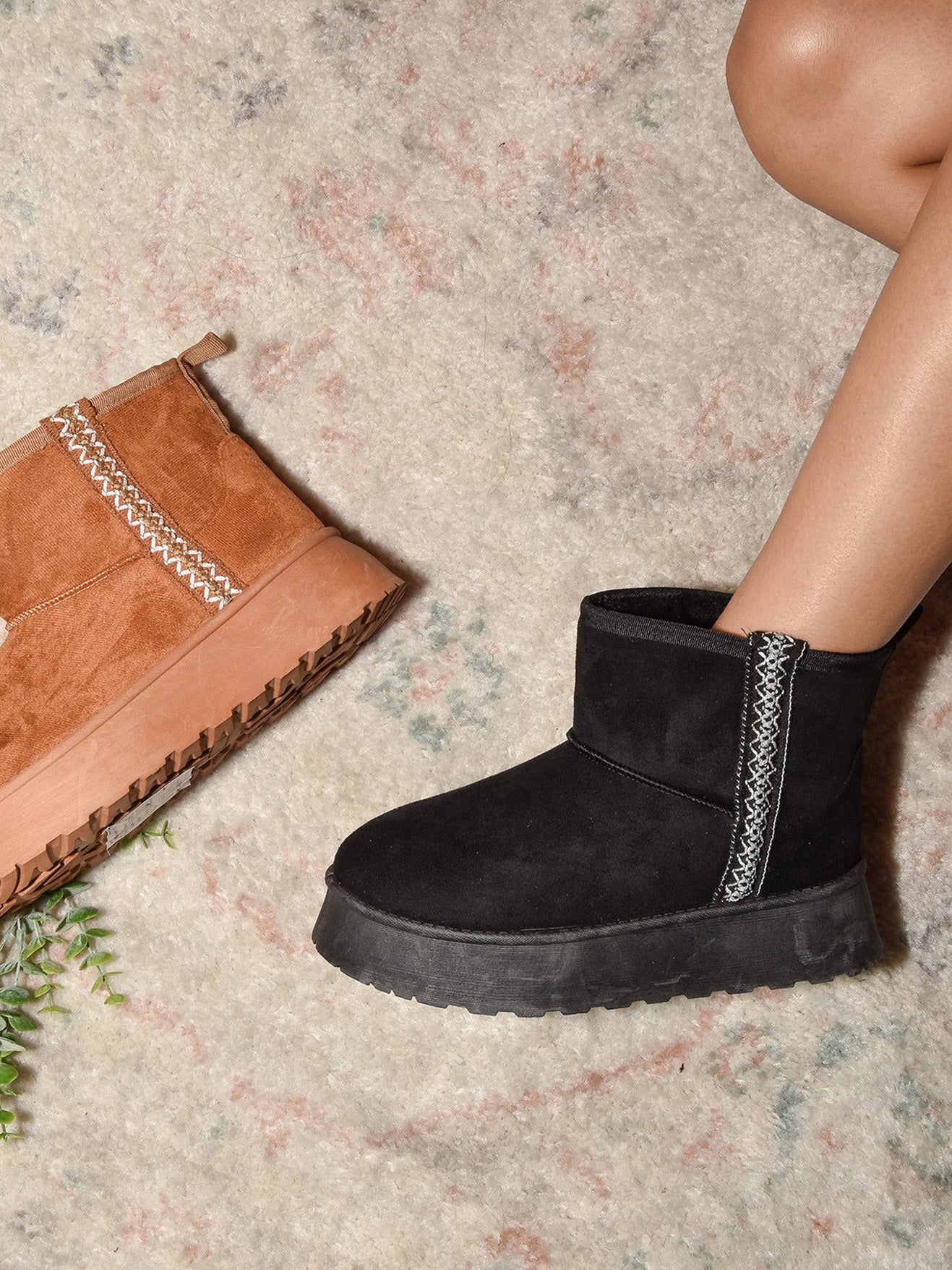 WILD DIVA Platform Boots